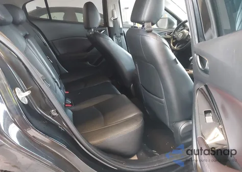 2018 Mazda Mazda3 Grand Touring z USA, uszkodzony, nr VIN 3MZBN1M35JM274861